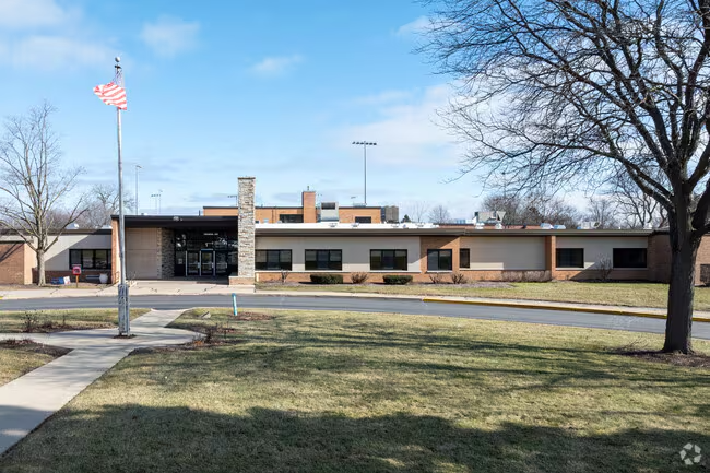 Front view of Gray M. Sanborn Elementary School in Palatine, IL